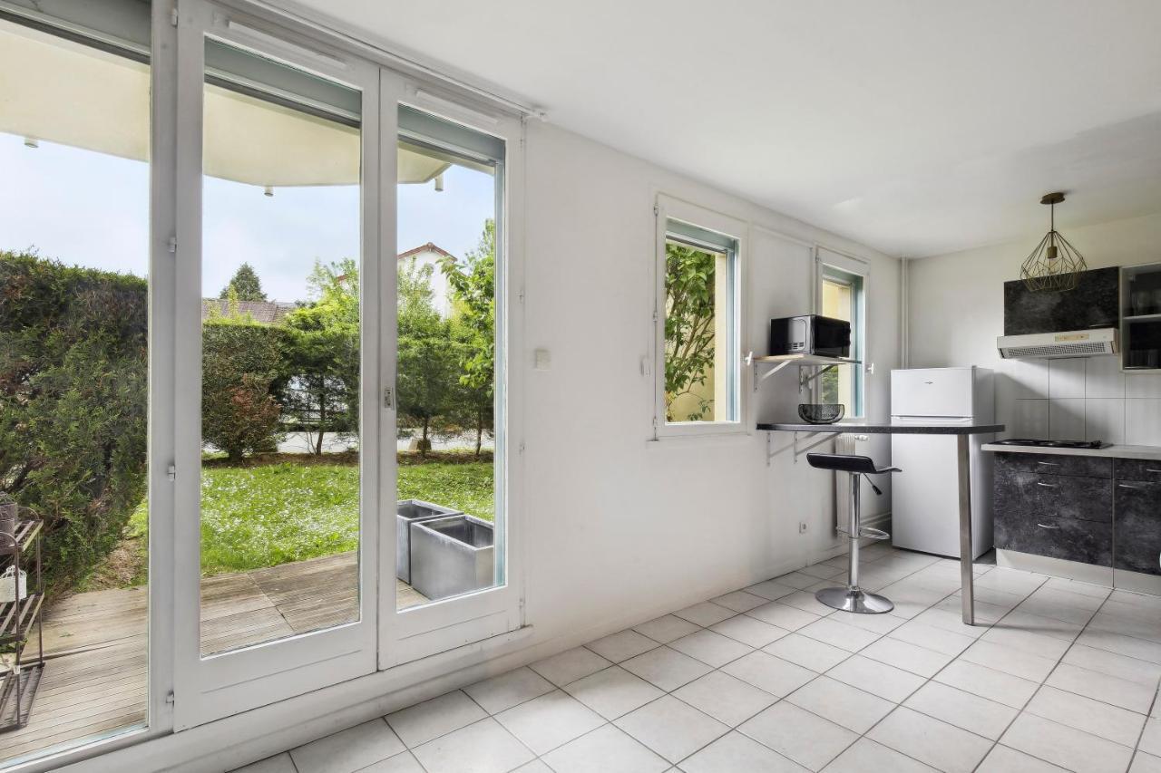 Le Glatigny- Chesnay Apartment Le Chesnay  Bagian luar foto